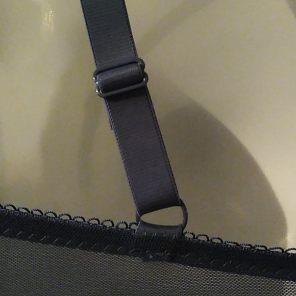 Rene Rofe Bra 38C - Picture 7 of 7